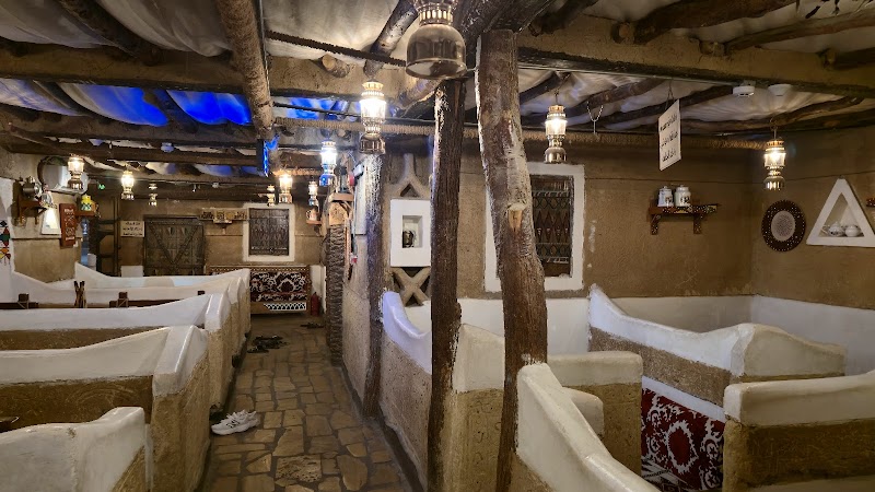 مطاعم قرية طريب