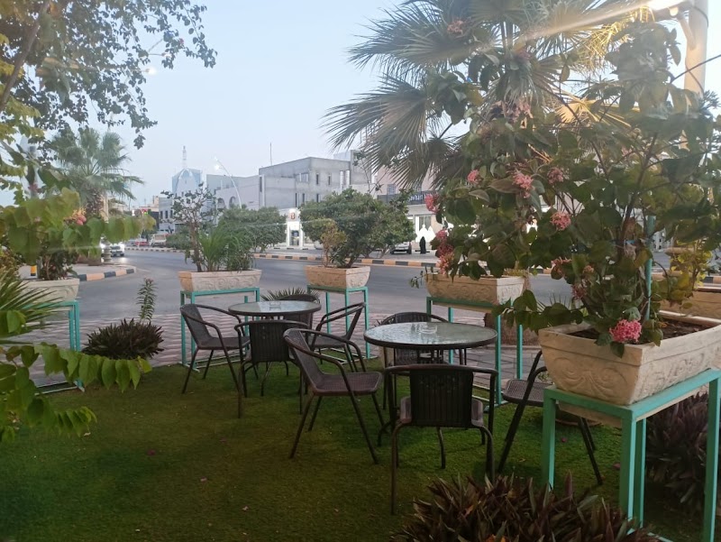 مطعم مكان الهندي