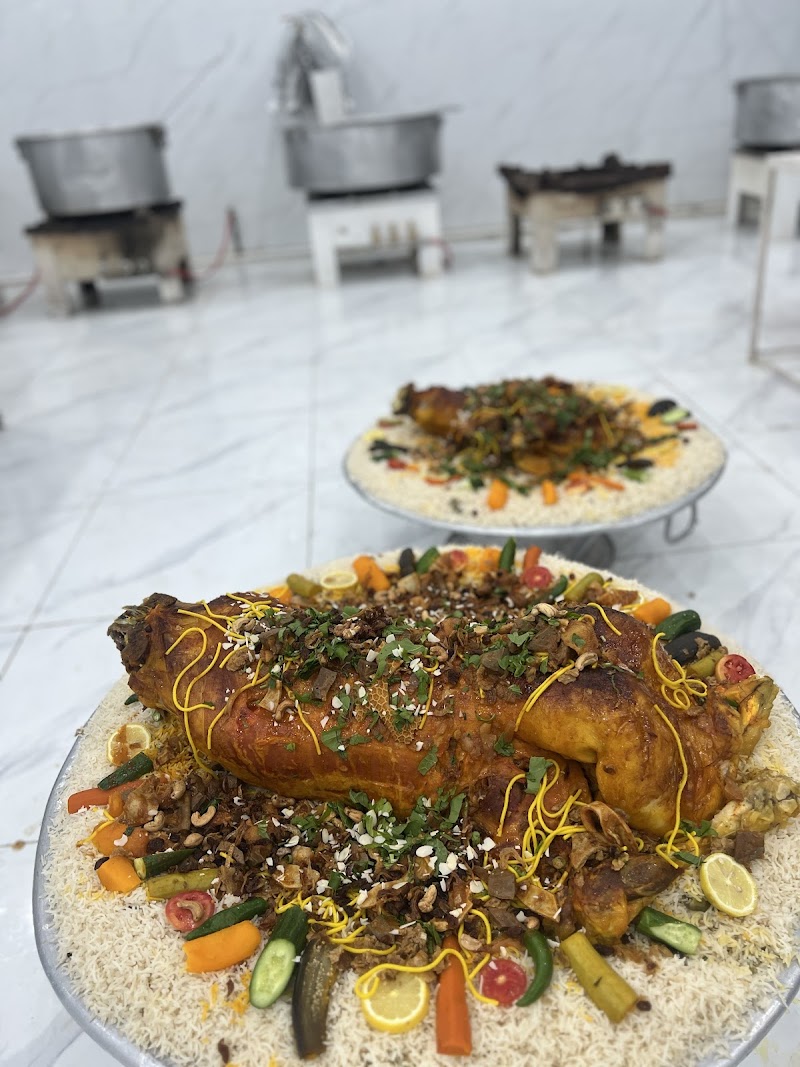 مطعم ومطبخ العنبر + يوجد قسم عوائل