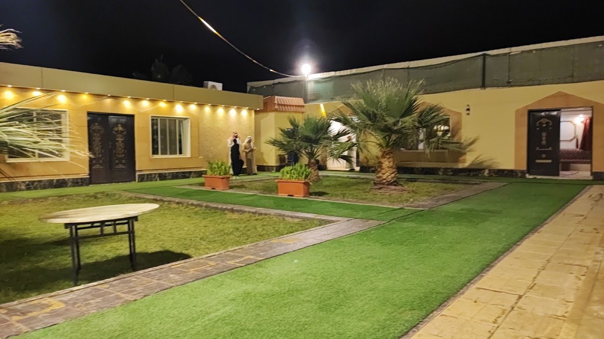 الرواد الراقية استراحات وشاليهات