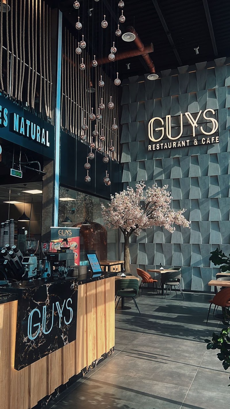 GUYS Restaurant and CAFE